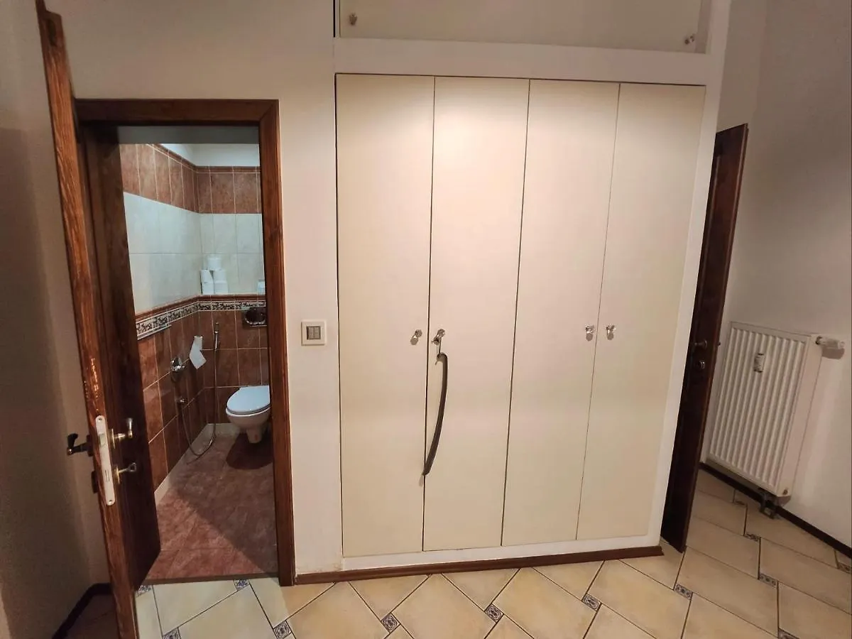Spacious Apartment 6Min From The Dancing House プラハ